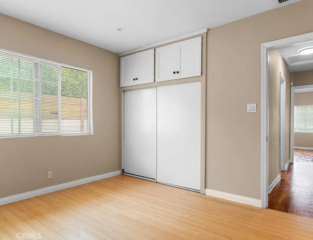 Additional image 28 of 16637 Victory Boulevard, Van Nuys, CA 91406