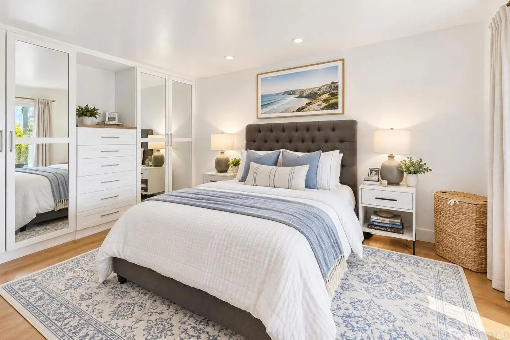 930 Via Mil Cumbres Unit 27, Solana Beach, CA 92075