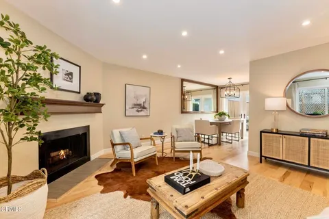 1032 Royal Oaks Drive Unit B, Monrovia, CA 91016 - MLS#: P1-22284