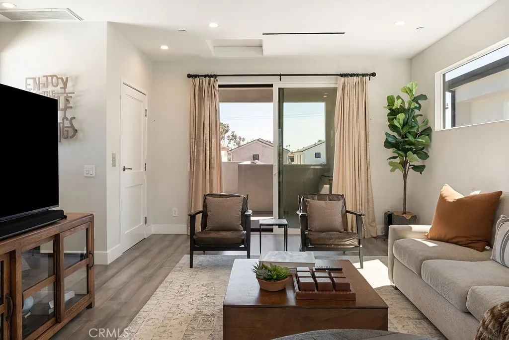 Additional image 53 of 624 14th Street, Huntington Beach, CA 92648