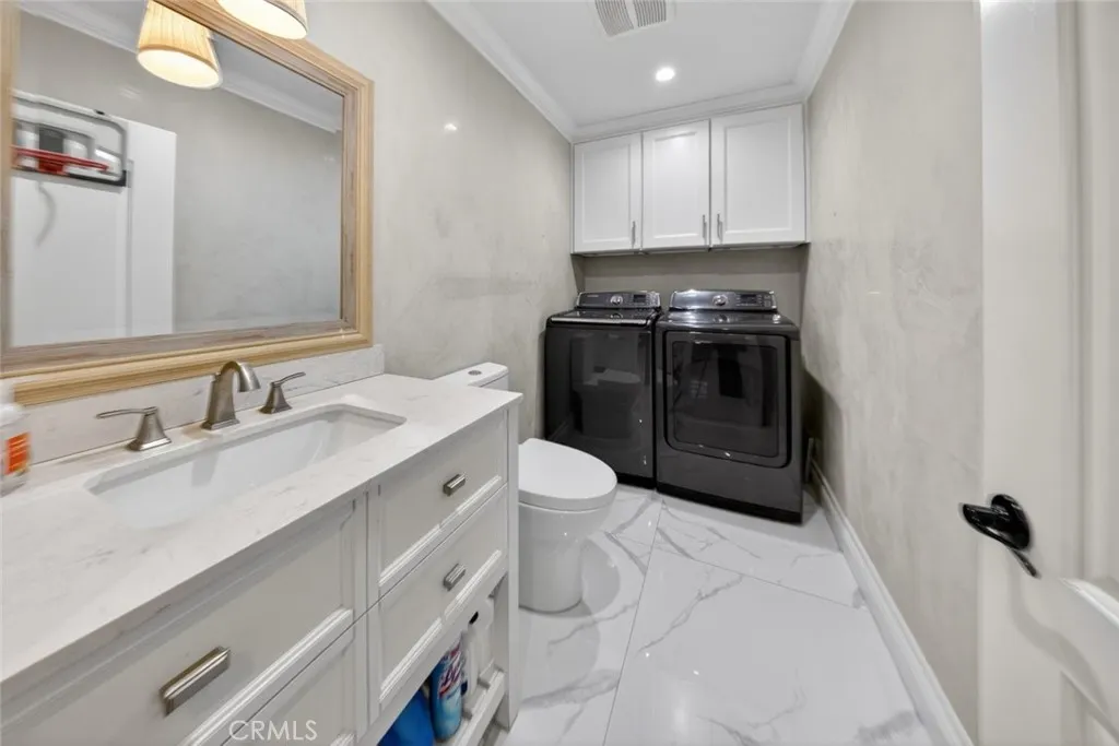 Additional image 117 of 7108 Colbath Ave, Van Nuys, CA 91405