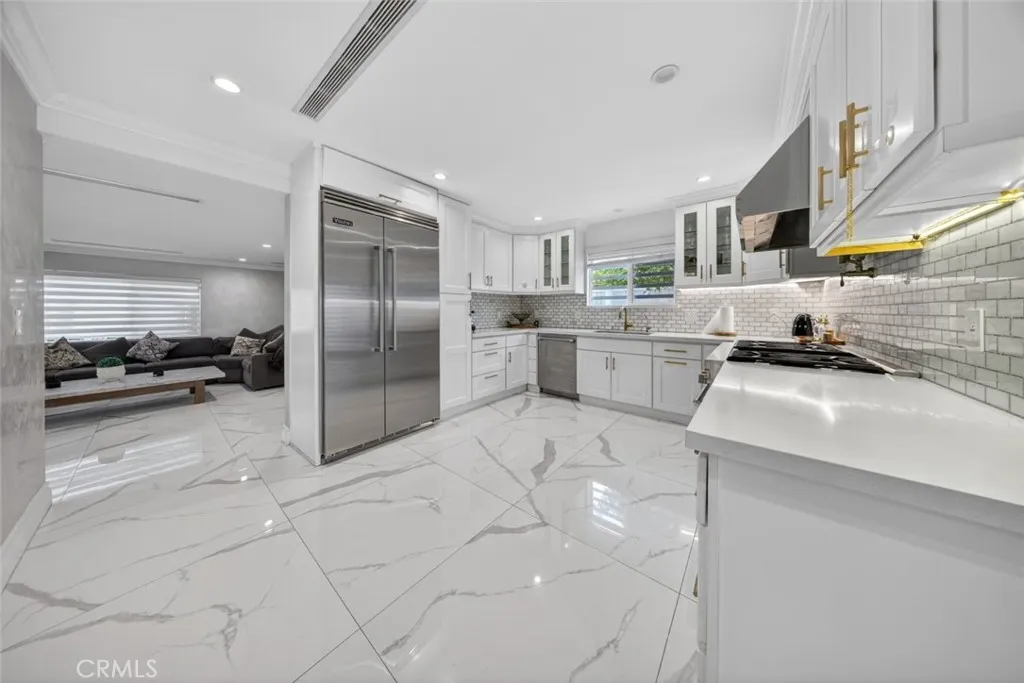Additional image 21 of 7108 Colbath Ave, Van Nuys, CA 91405