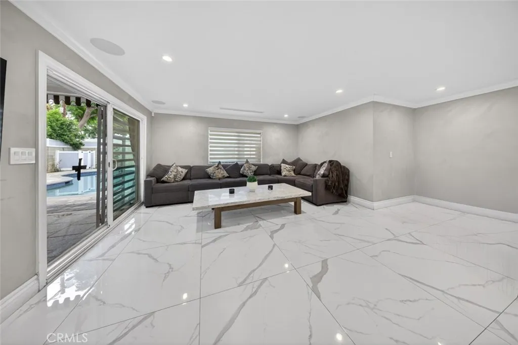 Additional image 47 of 7108 Colbath Ave, Van Nuys, CA 91405