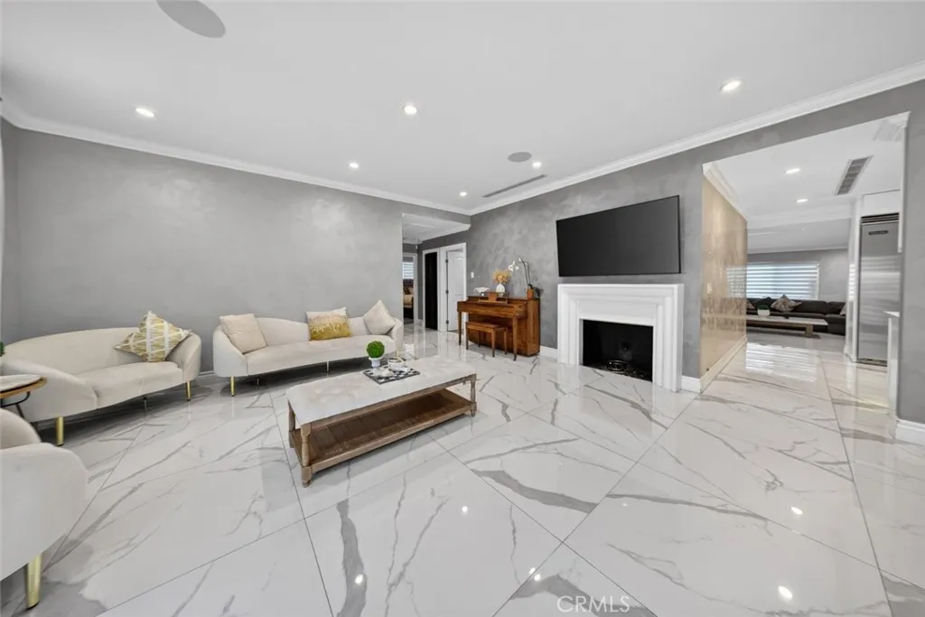 Additional image 19 of 7108 Colbath Ave, Van Nuys, CA 91405
