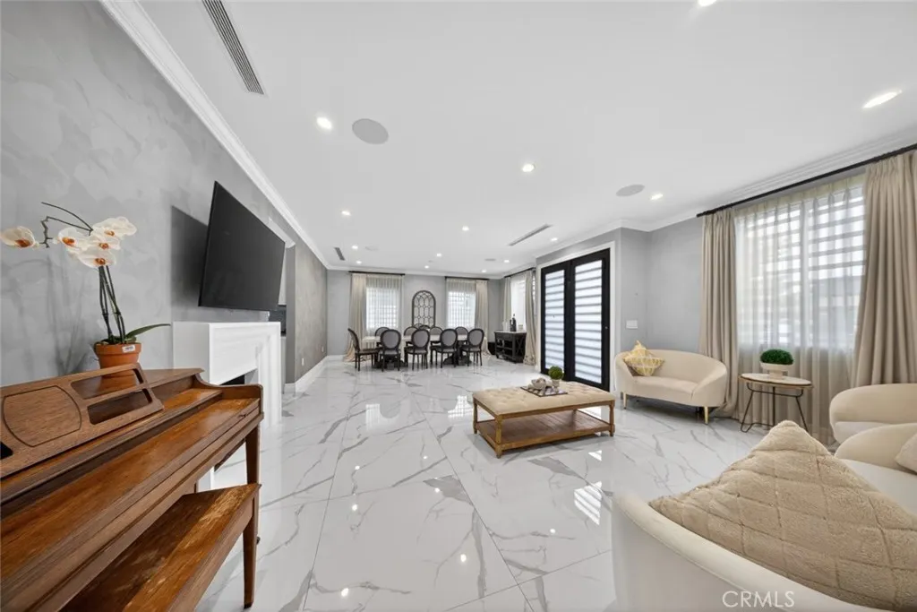 Additional image 83 of 7108 Colbath Ave, Van Nuys, CA 91405