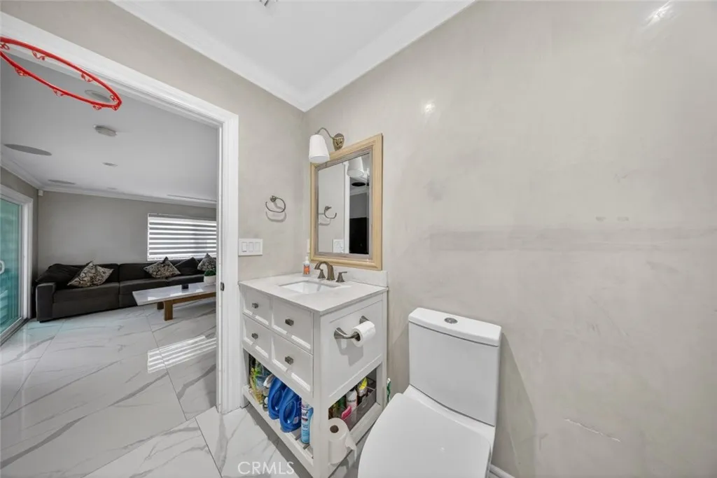 Additional image 121 of 7108 Colbath Ave, Van Nuys, CA 91405
