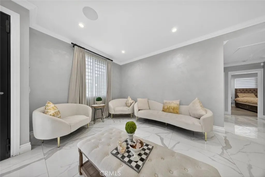 Additional image 18 of 7108 Colbath Ave, Van Nuys, CA 91405