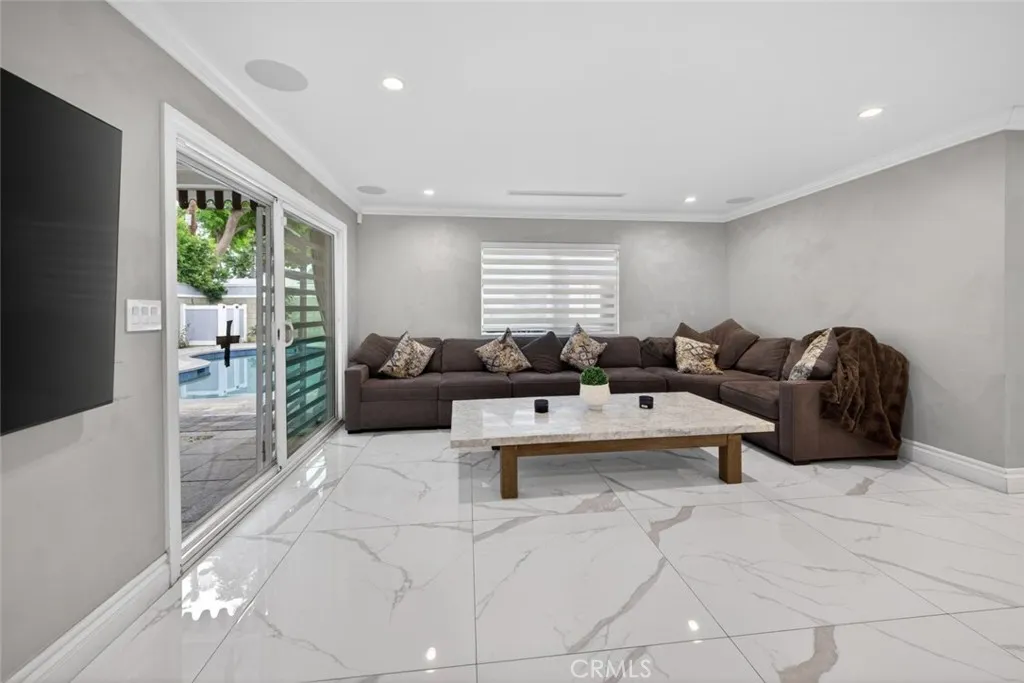 Additional image 48 of 7108 Colbath Ave, Van Nuys, CA 91405