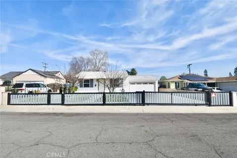 812 N Holmes Avenue, Ontario, CA MLS: PW25036650