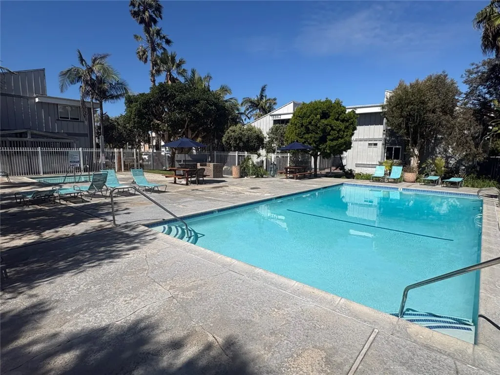 Additional image 32 of 16982 Pacific Coast Hwy, Huntington Beach, CA 92649