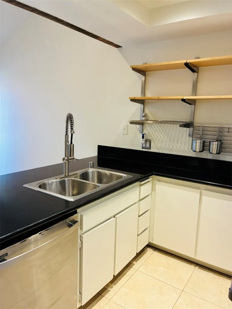 Additional image 18 of 16982 Pacific Coast Hwy, Huntington Beach, CA 92649