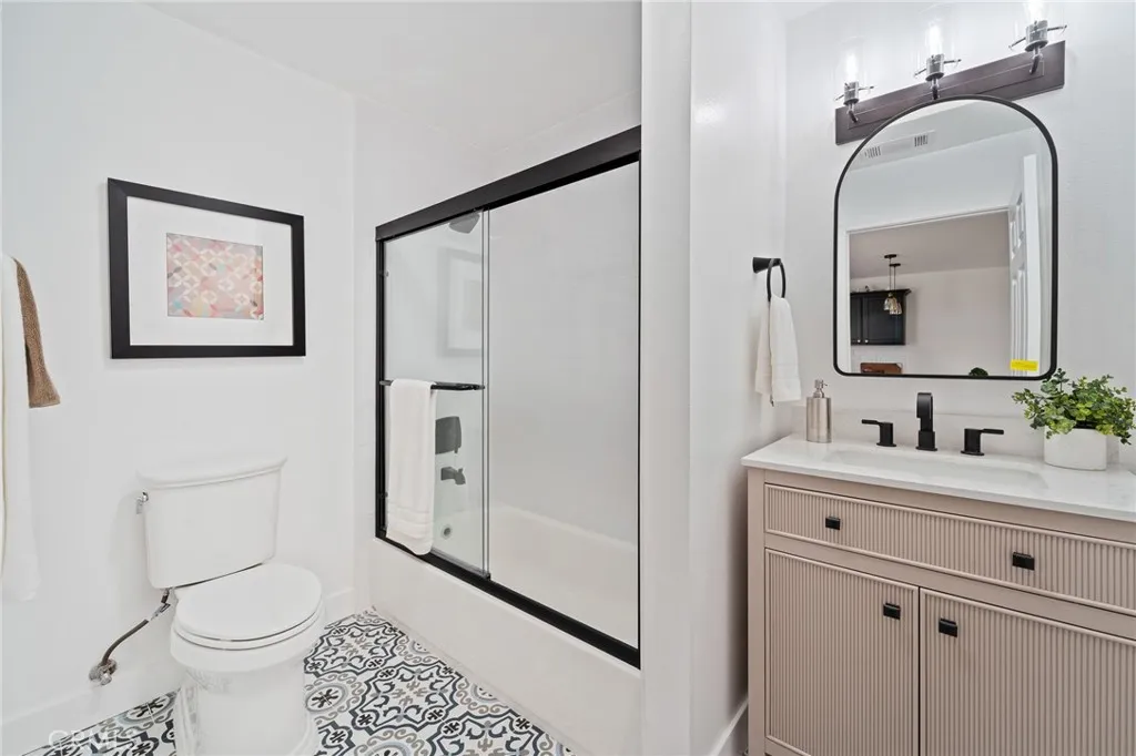 Additional image 28 of 1637 N Alvarado Street, Los Angeles, CA 90026