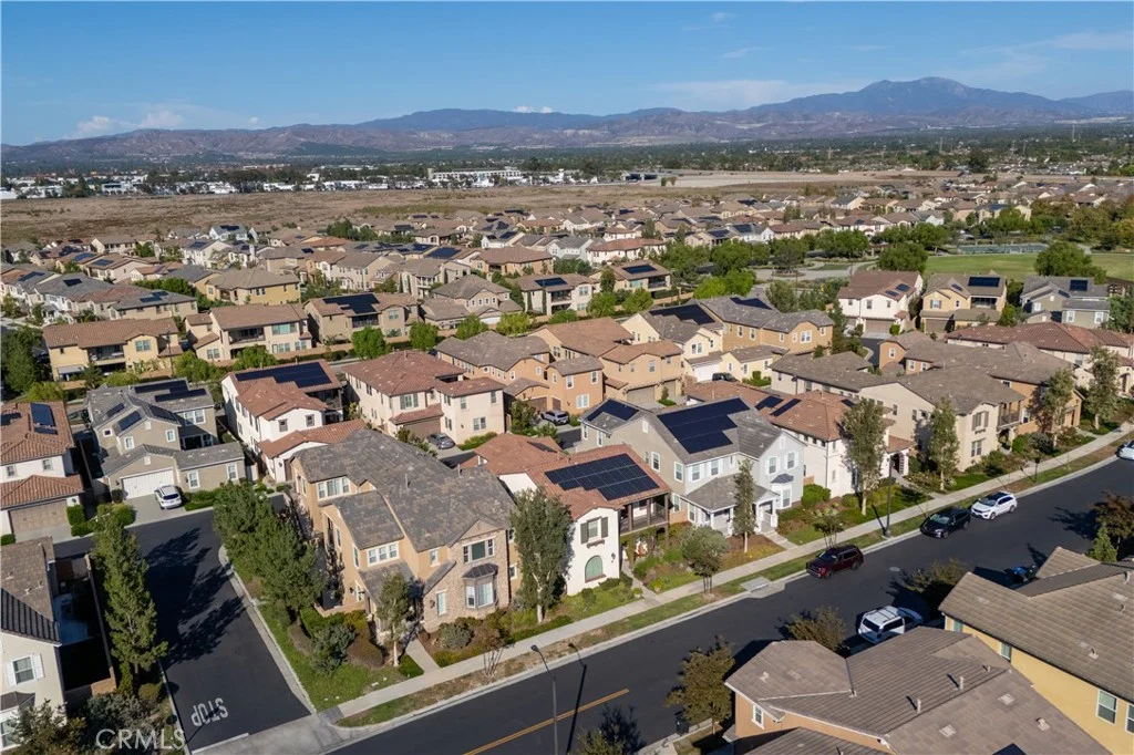 22 Preston Place, Tustin, CA 92782