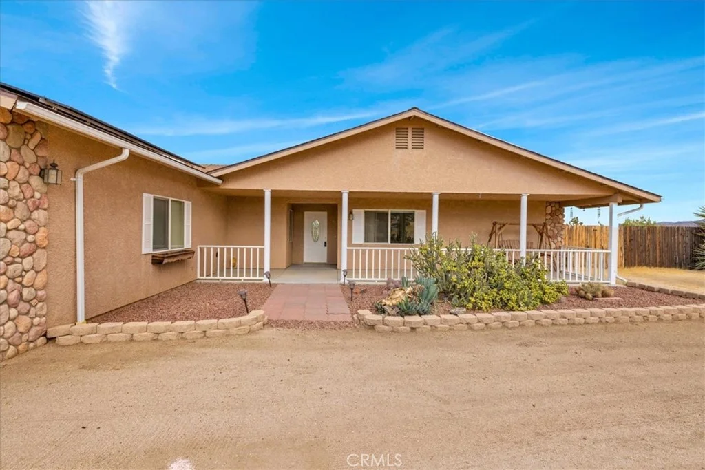 5281 Wallaby St, Yucca Valley, CA 92284 photo 2