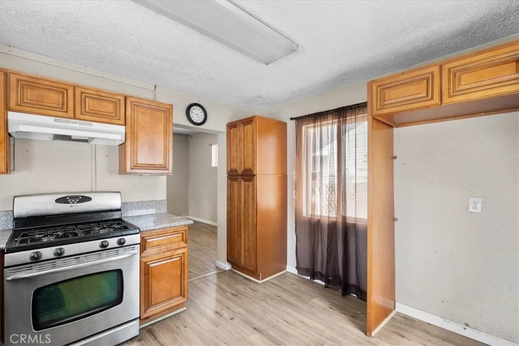 Additional image 10 of 893 E 5th St, Beaumont, CA 92223