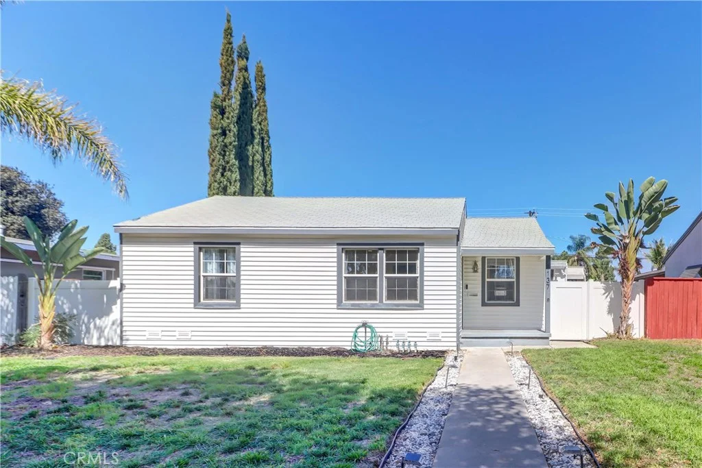 1137 Williamson Avenue, Fullerton, CA 92833