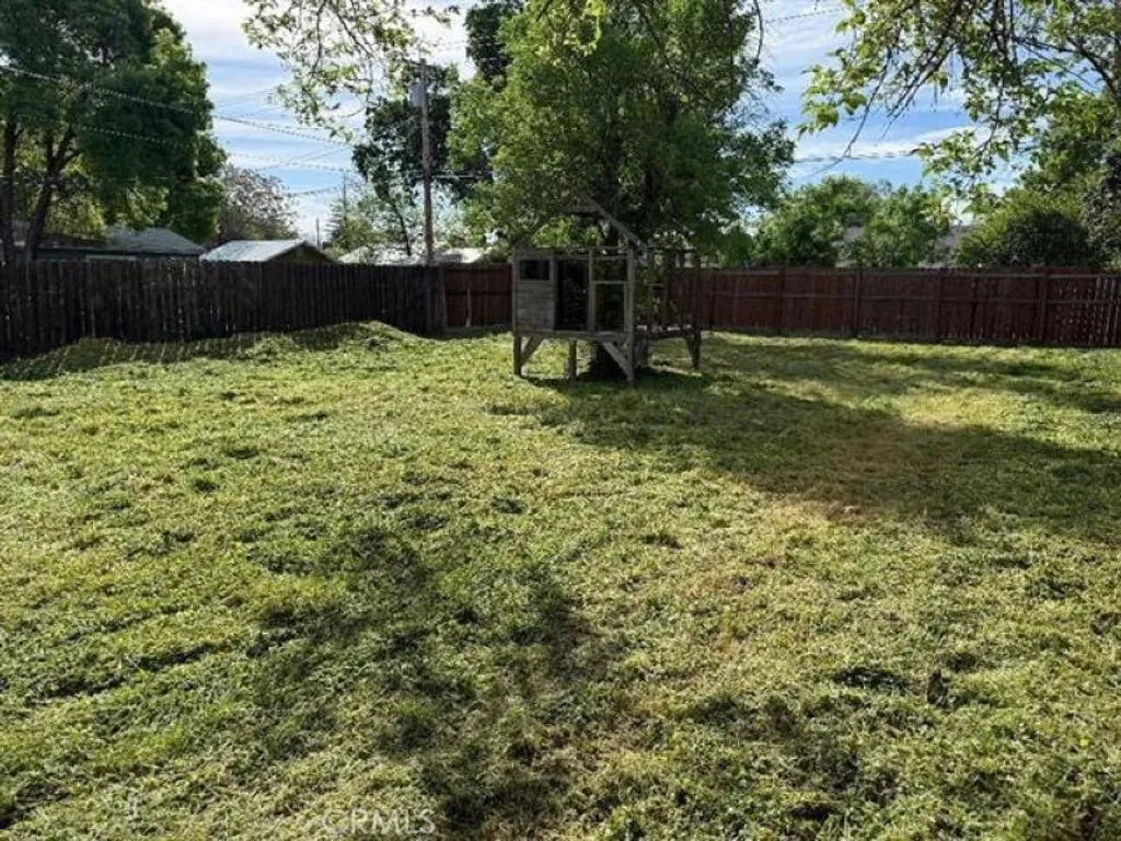 1517 Tehama St, Corning, CA 96021