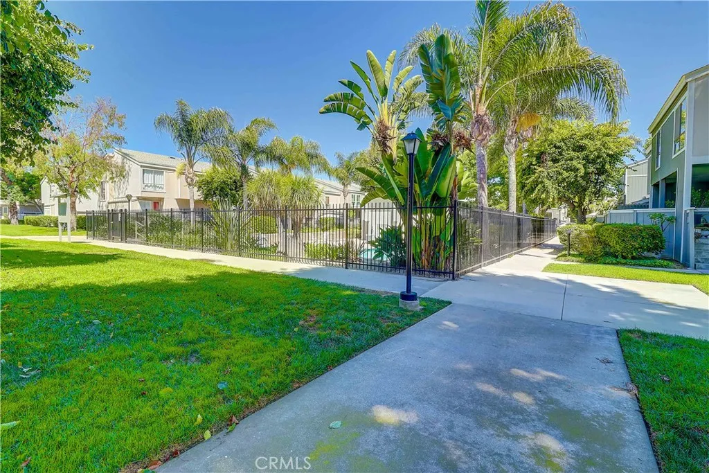 Additional image 24 of 2910 S Greenville St Unit H, Santa Ana, CA 92704