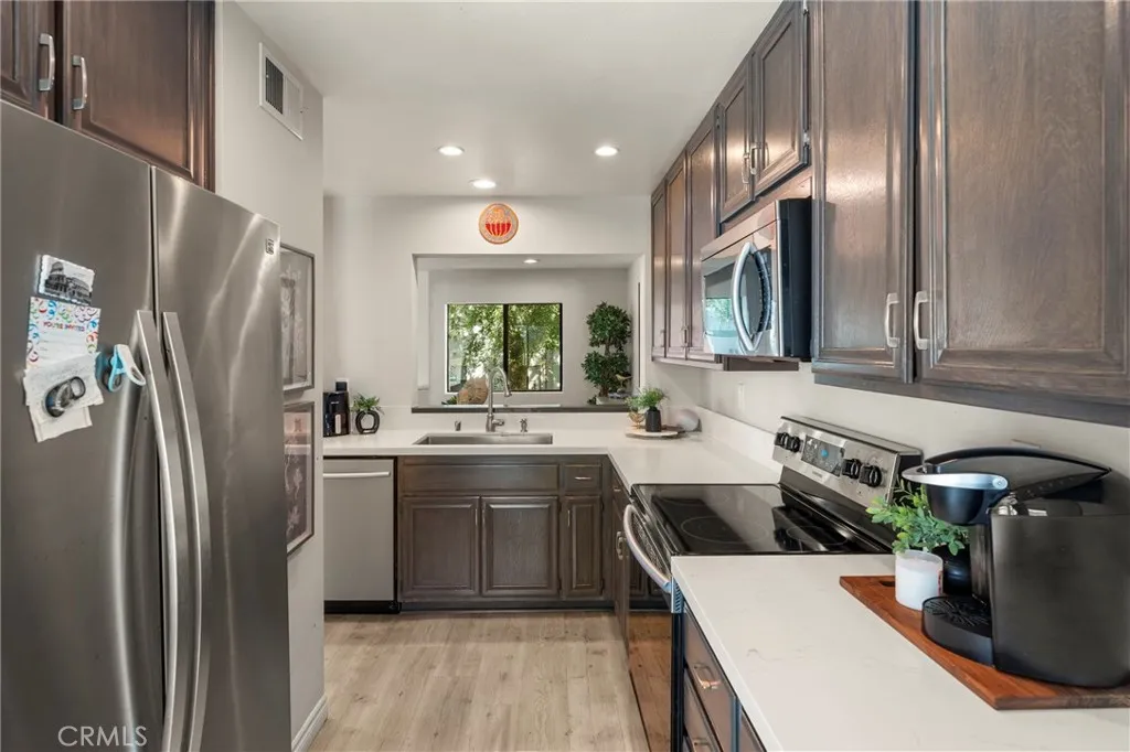 Additional image 11 of 152 N Singingwood St, Orange, CA 92869