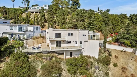 2377 Mount Olympus Drive, Los Angeles, CA MLS: TR25104612