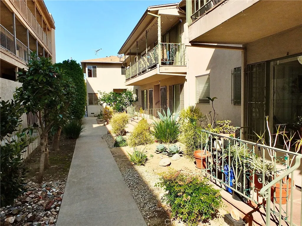 Additional image 74 of 1250 E East 3rd Street Unit 7, Long Beach, CA 90802