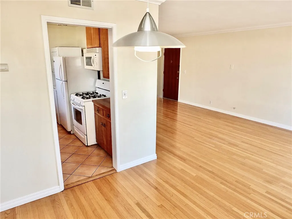 Additional image 53 of 1250 E East 3rd Street Unit 7, Long Beach, CA 90802