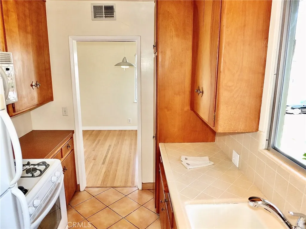 Additional image 56 of 1250 E East 3rd Street Unit 7, Long Beach, CA 90802