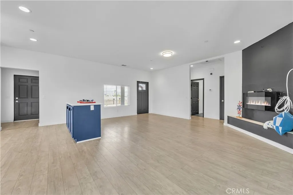 Additional image 34 of 21324 79th St, California City, CA 93505