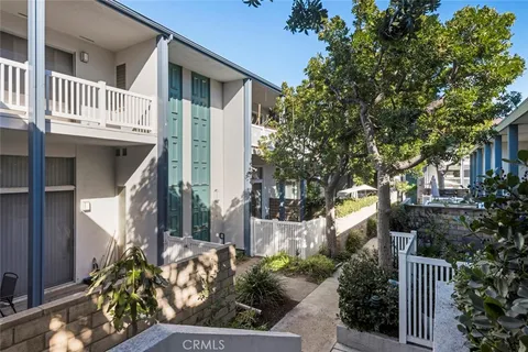 338 N Clybourn Avenue, Burbank, CA MLS: BB24254006