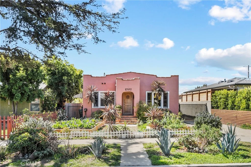 1707 S Carmelina Avenue, Los Angeles, CA 90025