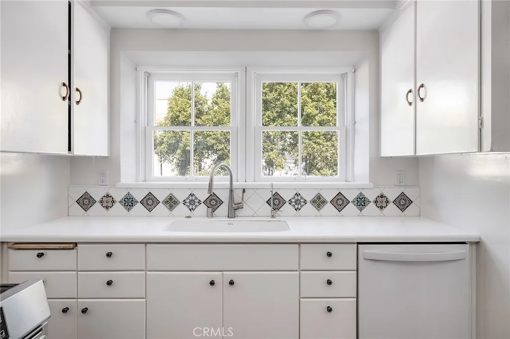 Additional image 65 of 704 Elvira Avenue, Redondo Beach, CA 90277