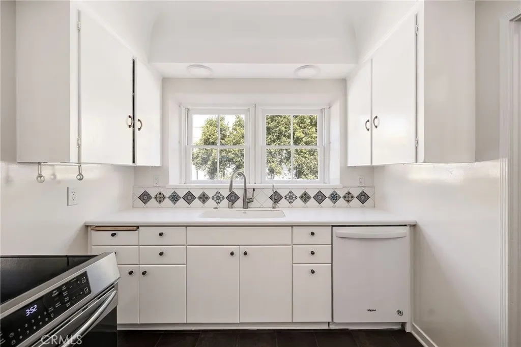 Additional image 66 of 704 Elvira Avenue, Redondo Beach, CA 90277