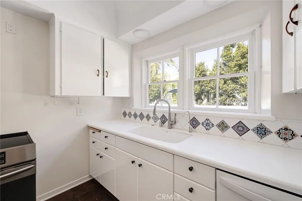 Additional image 67 of 704 Elvira Avenue, Redondo Beach, CA 90277