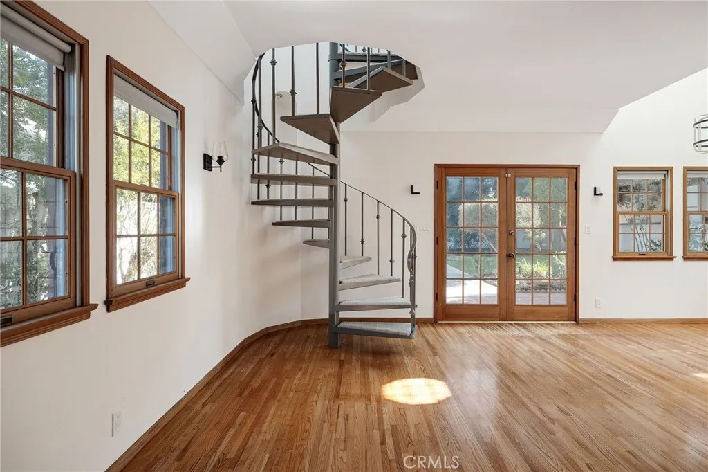 Additional image 33 of 704 Elvira Avenue, Redondo Beach, CA 90277