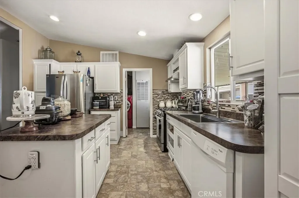 Additional image 7 of 3667 Valley Blvd Unit 202, Pomona, CA 91768