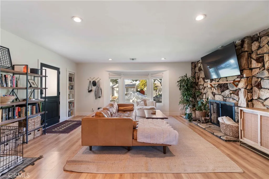 Additional image 8 of 5824 Compass Drive, Los Angeles, CA 90045