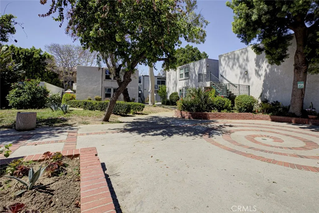 Additional image 39 of 18620 Hatteras St Unit 266, Tarzana, CA 91356