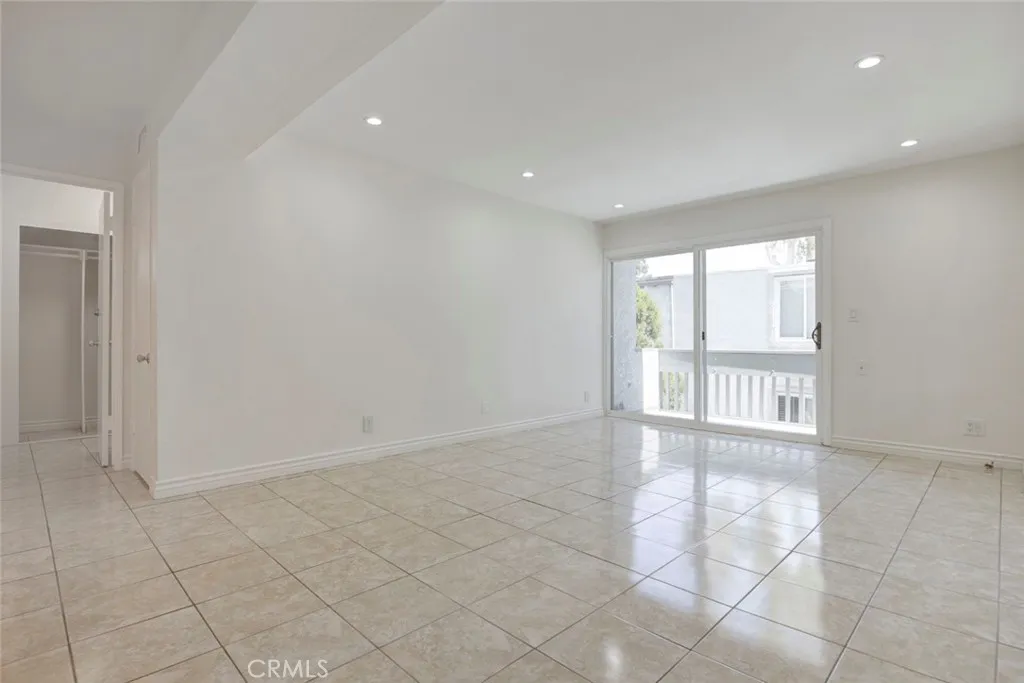 Additional image 16 of 18620 Hatteras St Unit 266, Tarzana, CA 91356