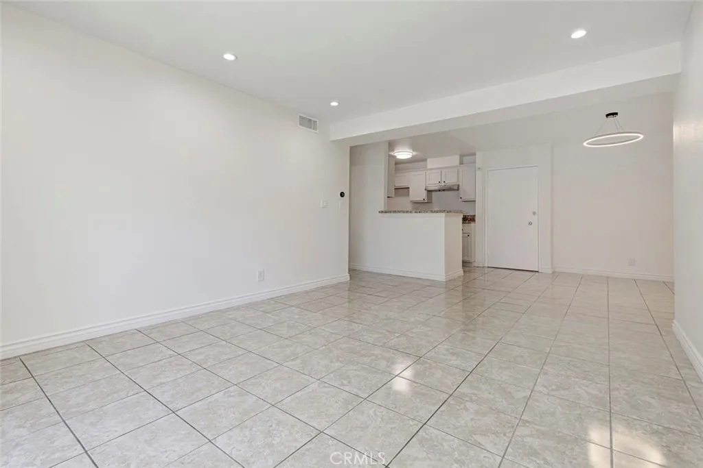 Additional image 51 of 18620 Hatteras St Unit 266, Tarzana, CA 91356