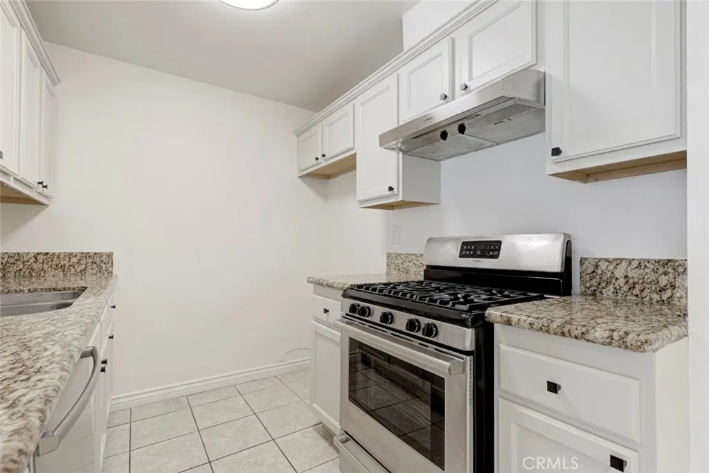Additional image 43 of 18620 Hatteras St Unit 266, Tarzana, CA 91356