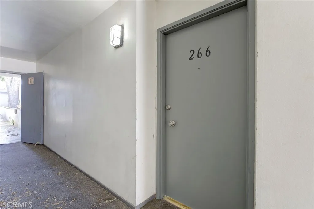 Additional image 41 of 18620 Hatteras St Unit 266, Tarzana, CA 91356