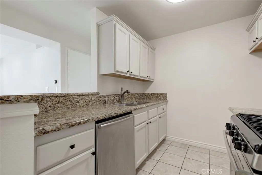Additional image 12 of 18620 Hatteras St Unit 266, Tarzana, CA 91356