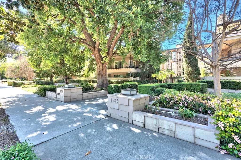 Additional image 4 of 1235 S Orange Grove Boulevard Unit 1, Pasadena, CA 91105