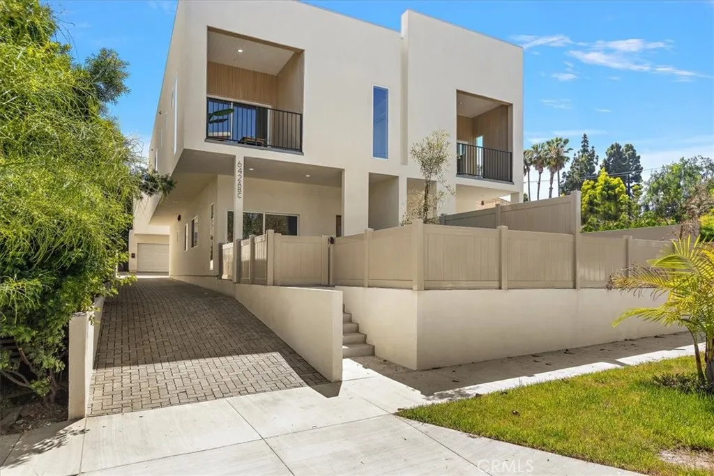 Additional image 50 of 642 E Fairview Boulevard Unit A, Inglewood, CA 90302