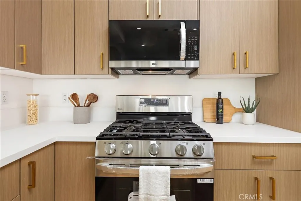 Additional image 23 of 642 E Fairview Boulevard Unit A, Inglewood, CA 90302