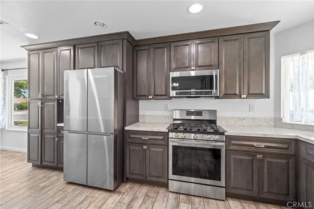 Additional image 54 of 40723 Via Honrado, Palmdale, CA 93551