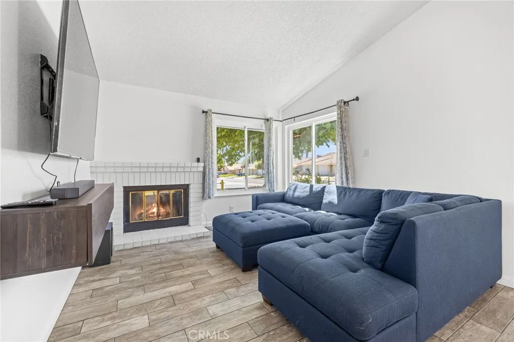 Additional image 19 of 40723 Via Honrado, Palmdale, CA 93551