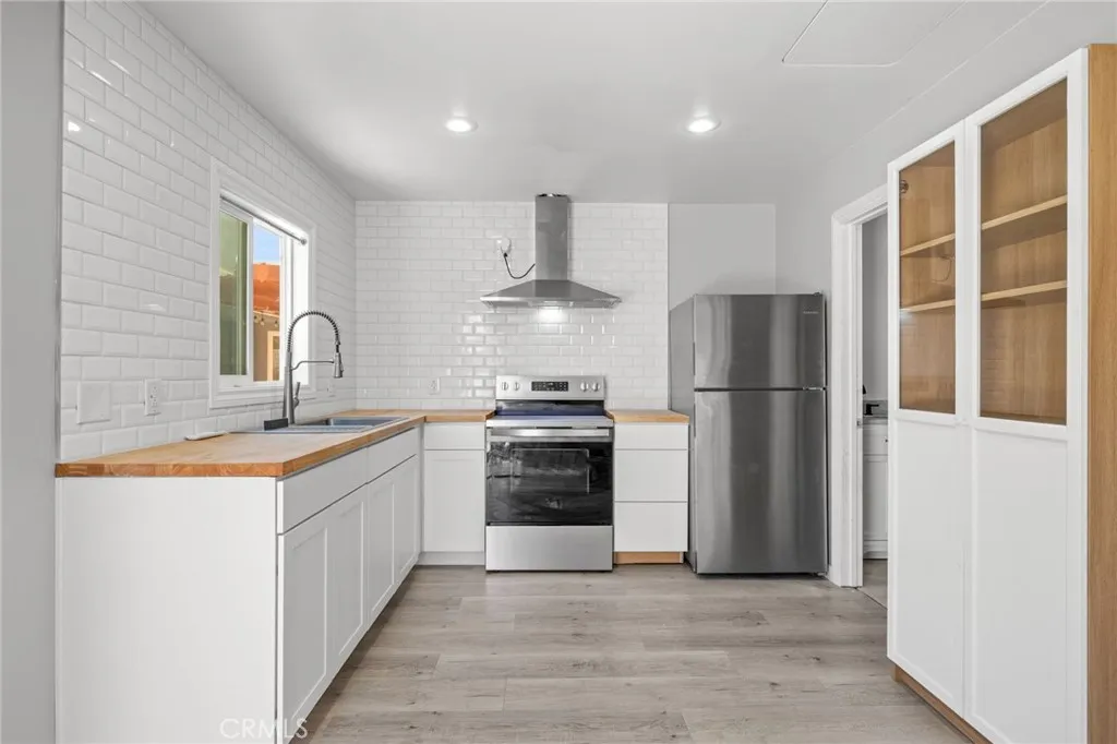 Additional image 35 of 40723 Via Honrado, Palmdale, CA 93551