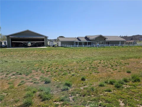 49500 Sky Harbor Way, Aguanga, CA 92536 - MLS#: SW25028514
