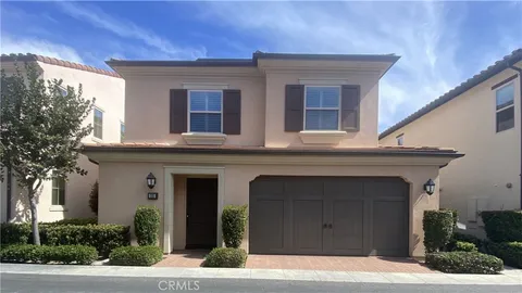32 Larkfield, Irvine, CA MLS: OC25059983